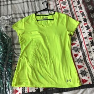 Under Armor t-shirt